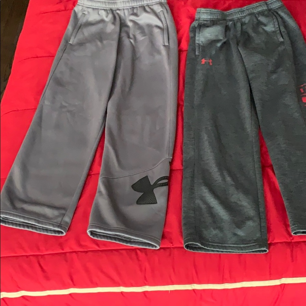 2 Under Armour sweatpants size medium